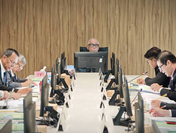 อนุกมธ.กีฬา วุฒิสภา รุกปลดล็อก “สนามกีฬาถ่ายโอน” จี้ สตง.-สถ. ปั้นคู่มือมาตรฐานชาติ เปิดช่องมืออาชีพร่วมบริหารลดภาระงบรัฐ