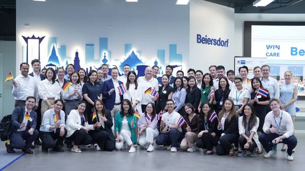 เปิดโรงงานไบเออร์สด๊อรฟ (ประเทศไทย) ต้อนรับหอการค้าเยอรมัน-ไทย