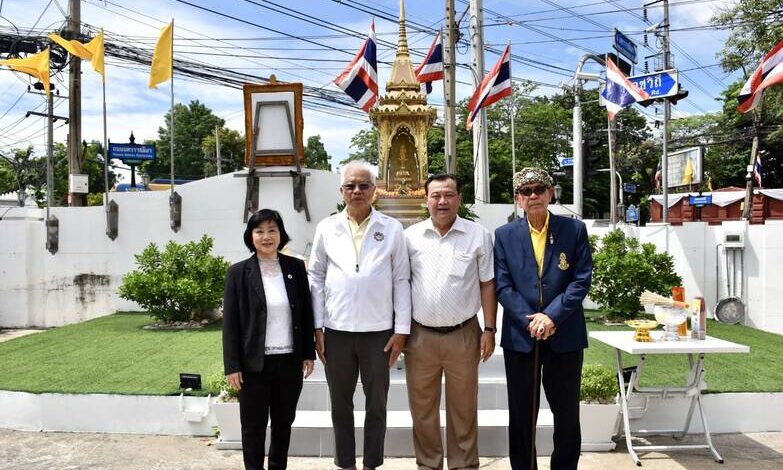 “ขจรศักดิ์” ที่ปรึกษา สนท. – ผู้บริหาร บจก.ฐาปนินทร์ ผู้สร้างป้ายสมาคมยุคเริ่มแรก จัดบวงสรวงใหญ่พระสยามเทวาธิราช ย้ำความผูกพันยาวนานกว่า 30 ปี