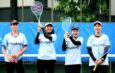 5 นักหวดสาวซอฟท์เทนนิสทีมชาติไทย ชุดลุยศึกเอเชี่ยนเกมส์ที่เมืองนาโงย่า ประเทศญี่ปุ่น ซ้อมเข้ม นางอุดมลักษณ์ ศิริกุลเลิศรัฐ นายกสมาคมกีฬาซอฟท์เทนนิสแห่งประเทศไทย หวังลุ้นเหรียญรางวัลฝากแฟนกีฬาชาวไทย