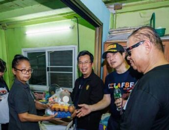 สจล. ระดมบุคลากรและจิตอาสา ลงพื้นที่ช่วยเหลือผู้ประสบอุทกภัยลาดกระบัง และ จ. ฉะเชิงเทรา ดูแลสุขภาพ ตรวจสอบระบบไฟฟ้า บรรเทาความเดือดร้อนประชาชน